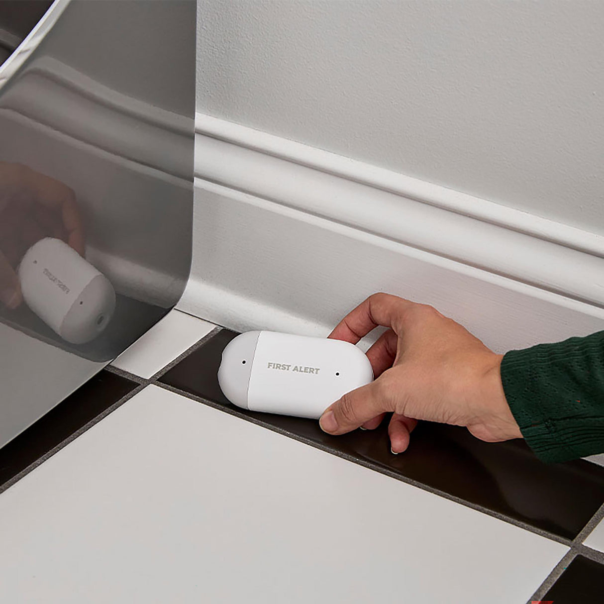 Placing Water Leak Detector for usage